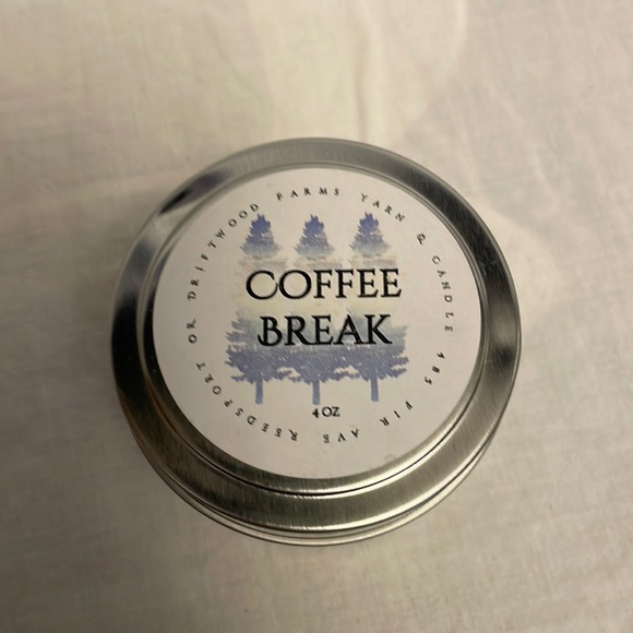 ☘️ Driftwood Farms Candle - Coffee Break - Picture 2 of 3